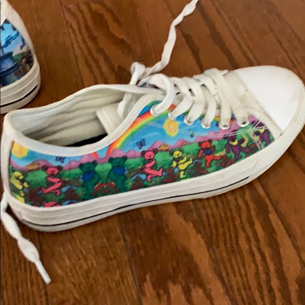 Do you love the Grateful Dead?